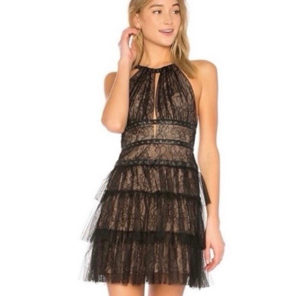 BCBGMAXAZRIA Black Lace & Tulle Grommet Dress | Size 6 - Picture 4 of 10